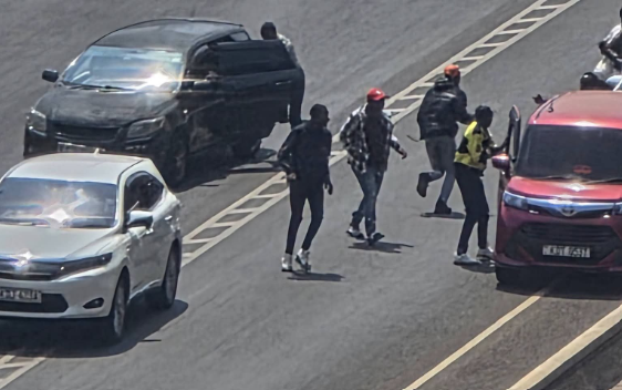 A screengrab of the incident captured on the Nairobi Expressway.